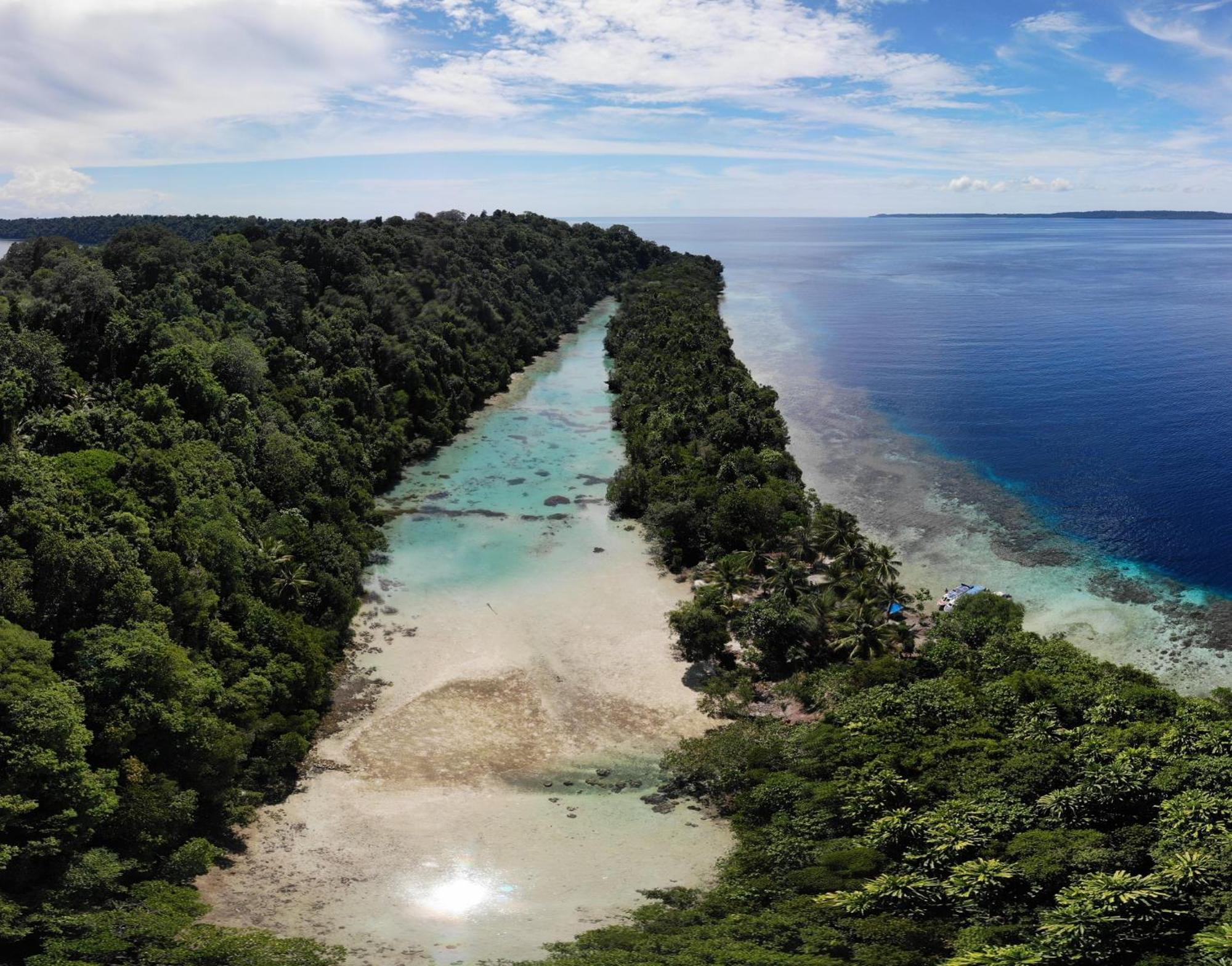 Nunukan Island Resort Maratua Island Esterno foto