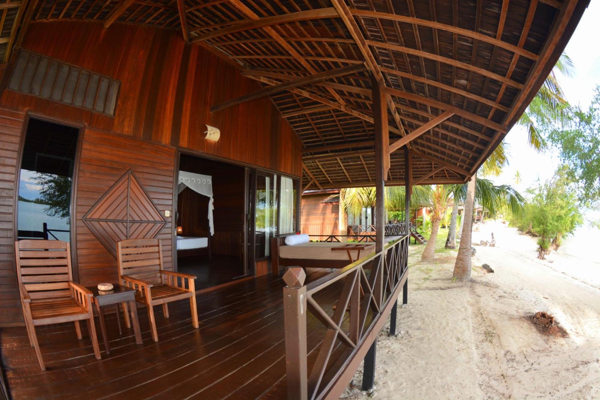 Nunukan Island Resort Maratua Island Esterno foto