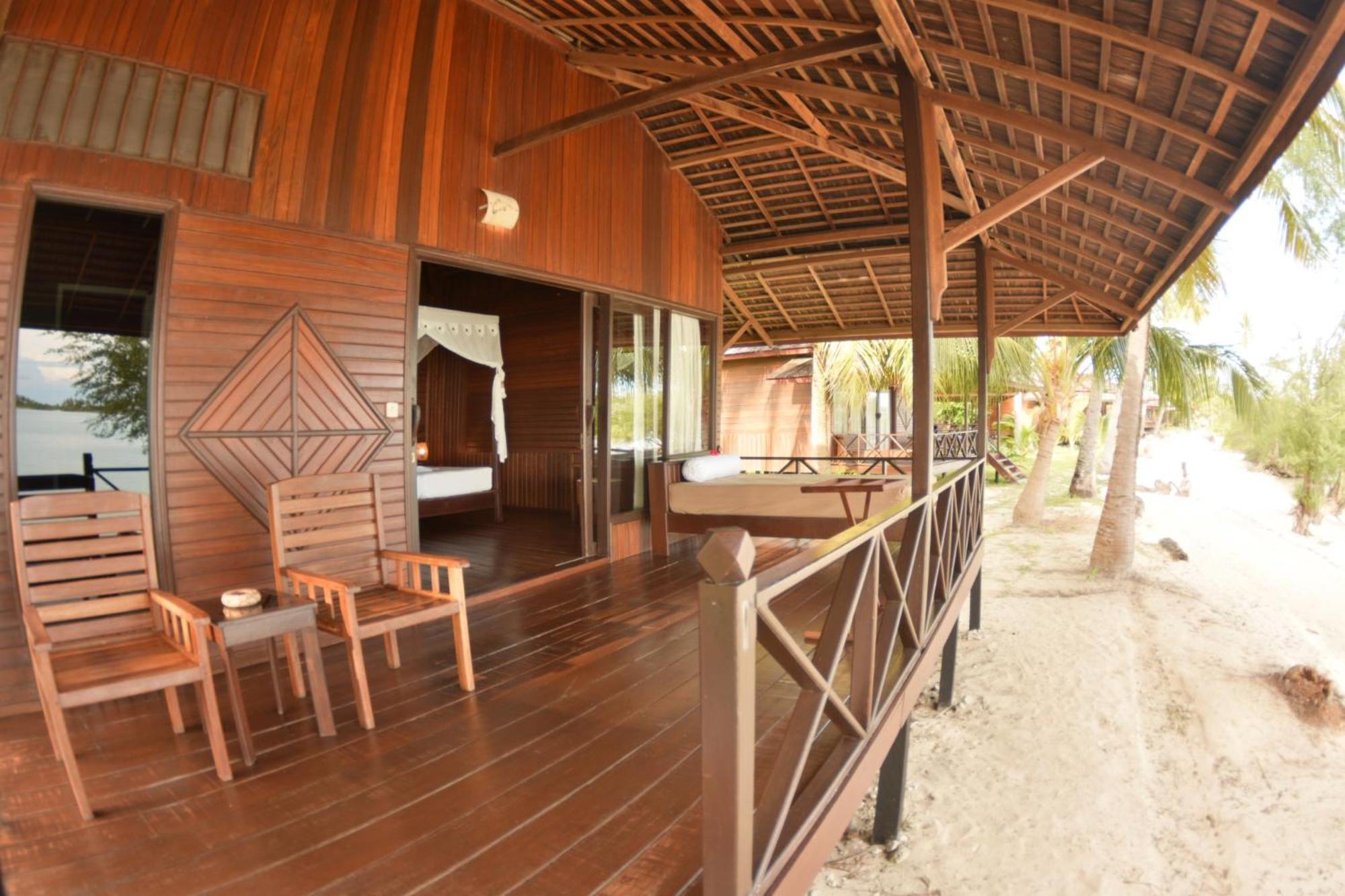 Nunukan Island Resort Maratua Island Esterno foto