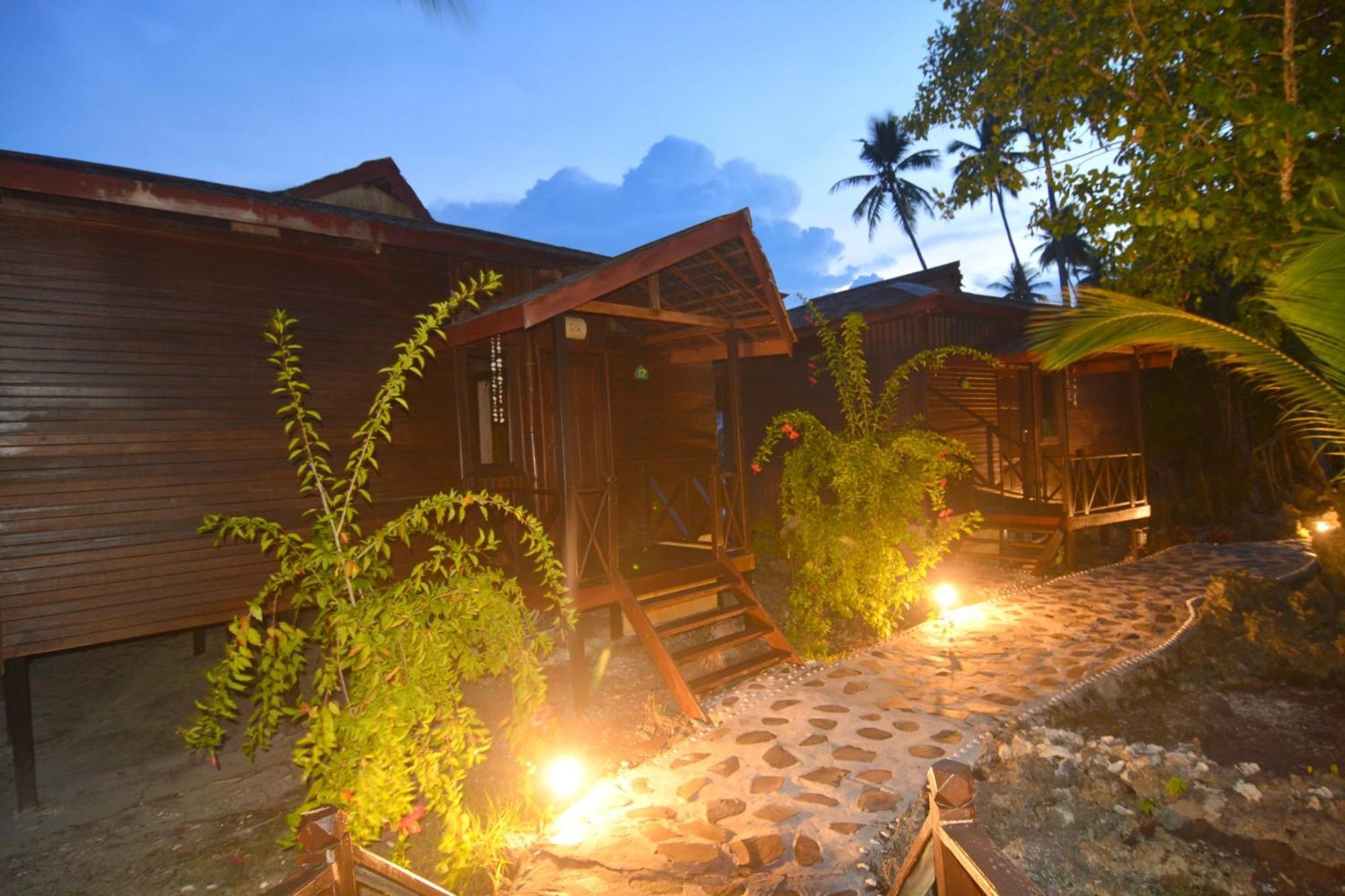 Nunukan Island Resort Maratua Island Esterno foto
