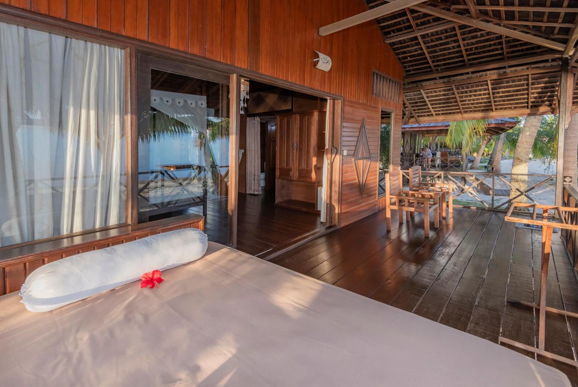 Nunukan Island Resort Maratua Island Esterno foto